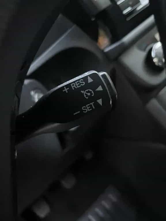 Toyota Corolla Life+ 1.6 Benzin, Navi, Sitzheizung, Top 06/2014-photo-24