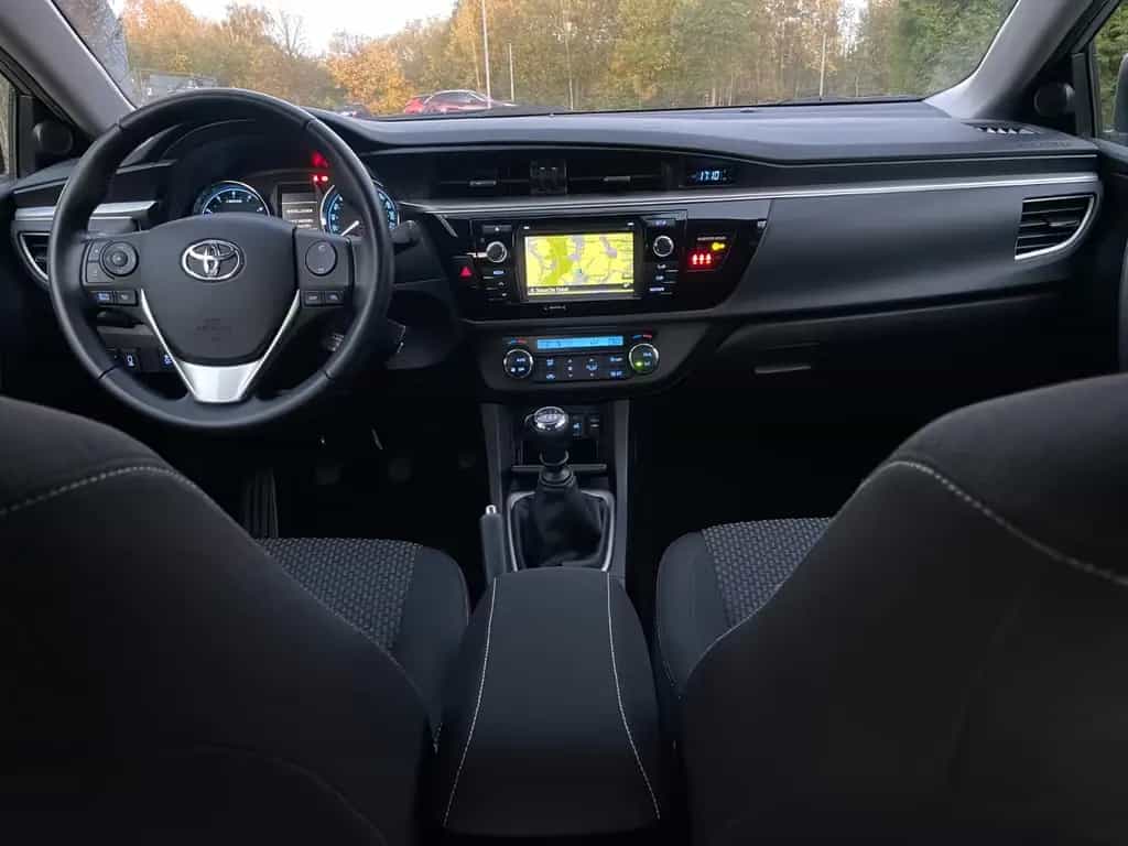 Toyota Corolla Life+ 1.6 Benzin, Navi, Sitzheizung, Top 06/2014-photo-29