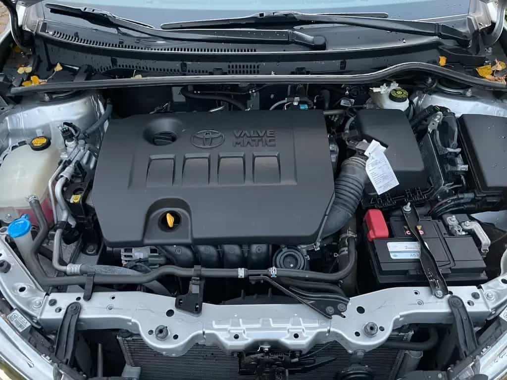 Toyota Corolla Life+ 1.6 Benzin, Navi, Sitzheizung, Top 06/2014-photo-31