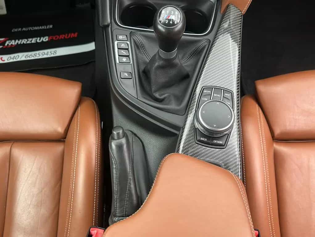 BMW M4 Cabrio Carbon*H&K*Kamera*BMW Scheckheft 12/2017-photo-8