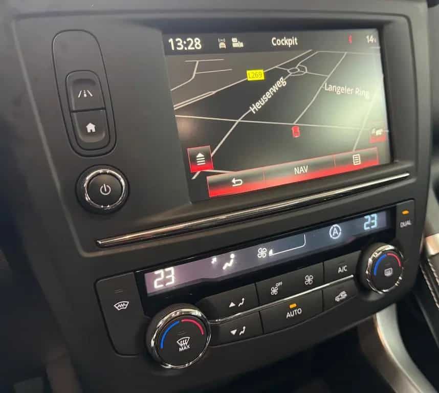 Renault Kadjar Bose Edition*NUR 70TKM*LED*NAVI*PDC*LEDER 12/2015-photo-8