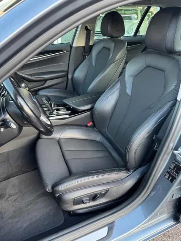 BMW 5 Series 520 d Touring  Sport Line LED/RFK/AHK 11/2017-photo-11