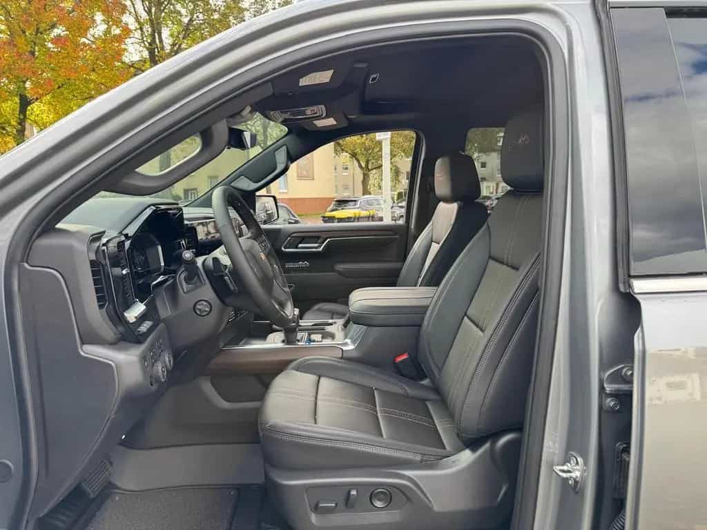 Chevrolet Silverado High Country 6.2 V8 Modell 2025 null-photo-13