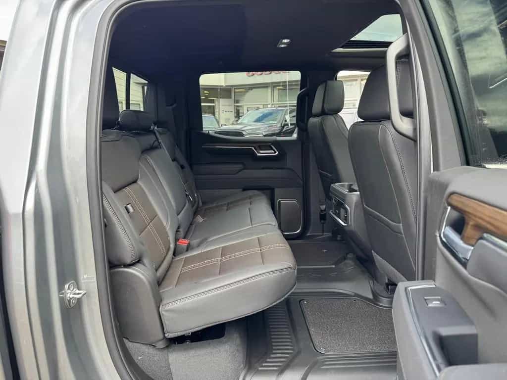 Chevrolet Silverado High Country 6.2 V8 Modell 2025 null-photo-21