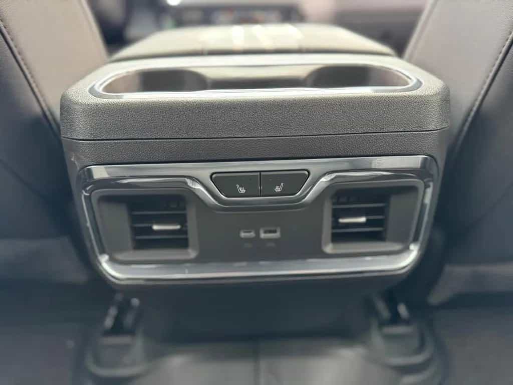 Chevrolet Silverado High Country 6.2 V8 Modell 2025 null-photo-26