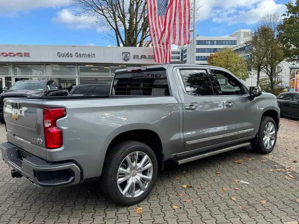 Chevrolet Silverado High Country 6.2 V8 Modell 2025 null-photo-4