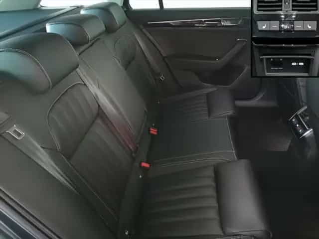 Skoda Superb Combi 2.0 TSI 4X4 DSG Laurin&Klement VOLL 03/2023-photo-16