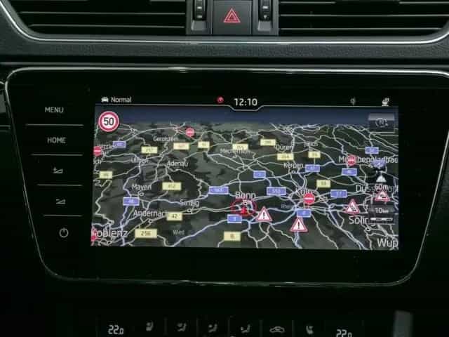 Skoda Superb Combi 2.0 TSI 4X4 DSG Laurin&Klement VOLL 03/2023-photo-22