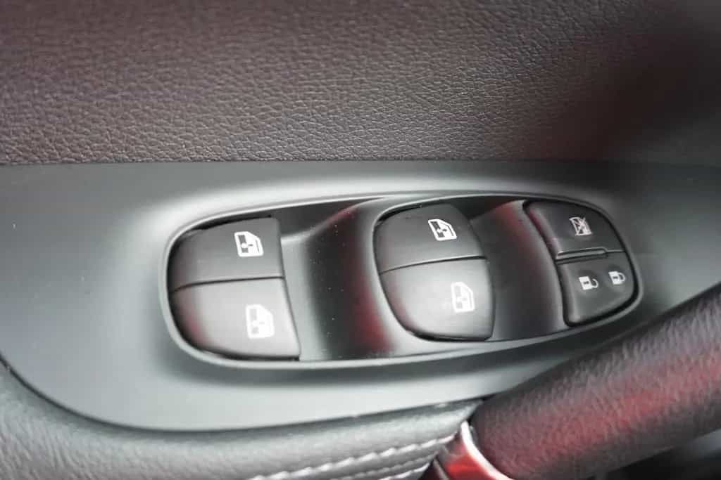 Nissan Qashqai 1.3 Akari DCT AHK 360° Kamera Panorama 03/2021-photo-26