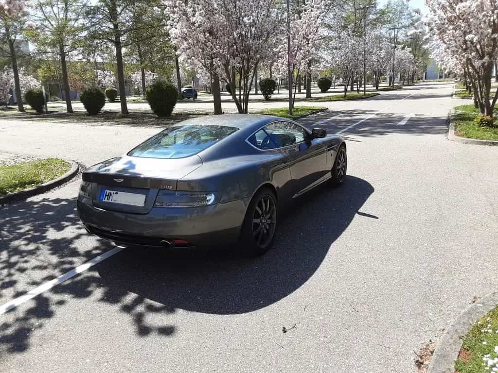Aston Martin DB9 5.9 Touchtronic - RHD 06/2004-photo-4