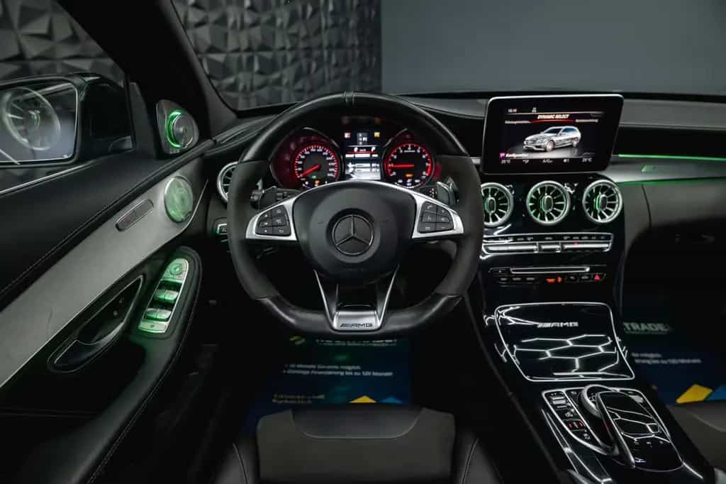 Mercedes-Benz C 63 AMG C 63 S T AMG Performance *Pano*Burmester*LED* 07/2017-photo-26