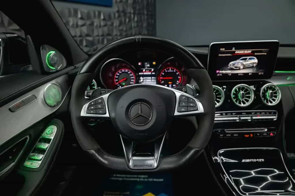 Mercedes-Benz C 63 AMG C 63 S T AMG Performance *Pano*Burmester*LED* 07/2017-photo-30