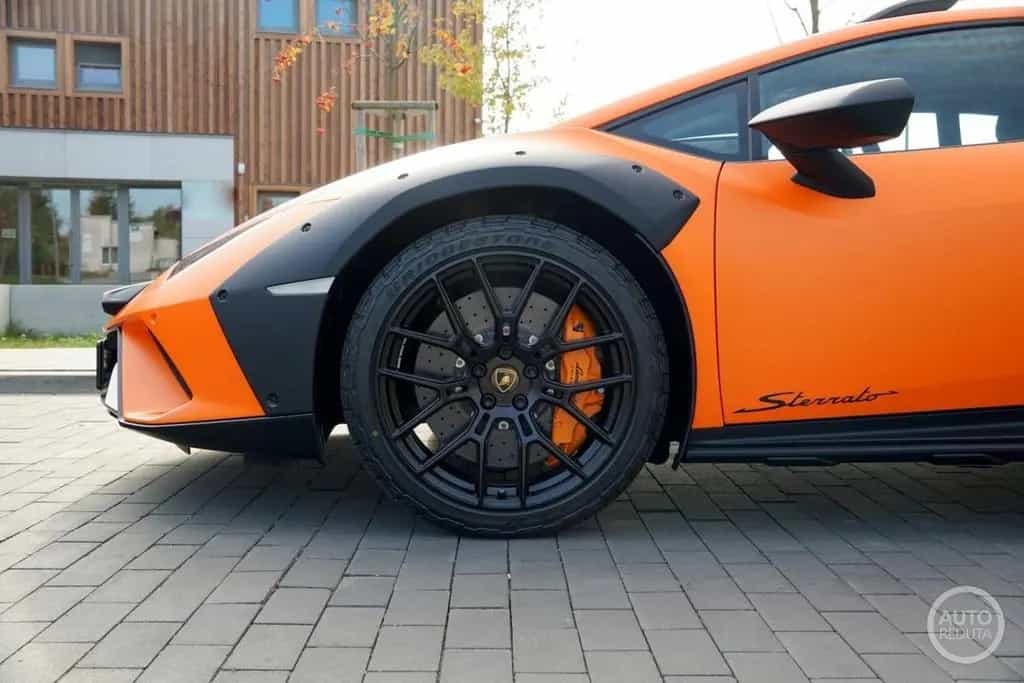 Lamborghini Huracán Sterrato 1 of 1499 Keramik 03/2024-photo-3