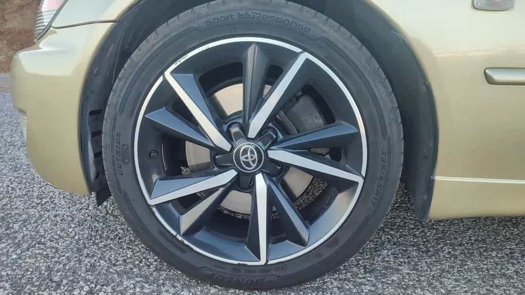 Lexus IS 200 Auto - luxury 08/2002-photo-10