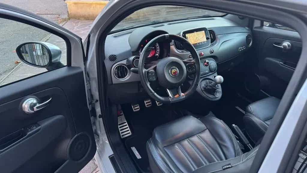 Abarth 595 C 1.4 Turbo T-Jet 165 CV Turismo 70 a 01/2020-photo-9
