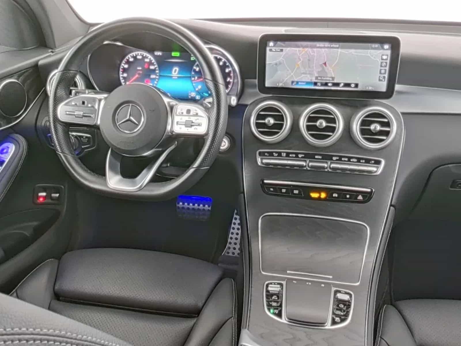 Mercedes-Benz GLC-Class 200 09/2020-photo-16