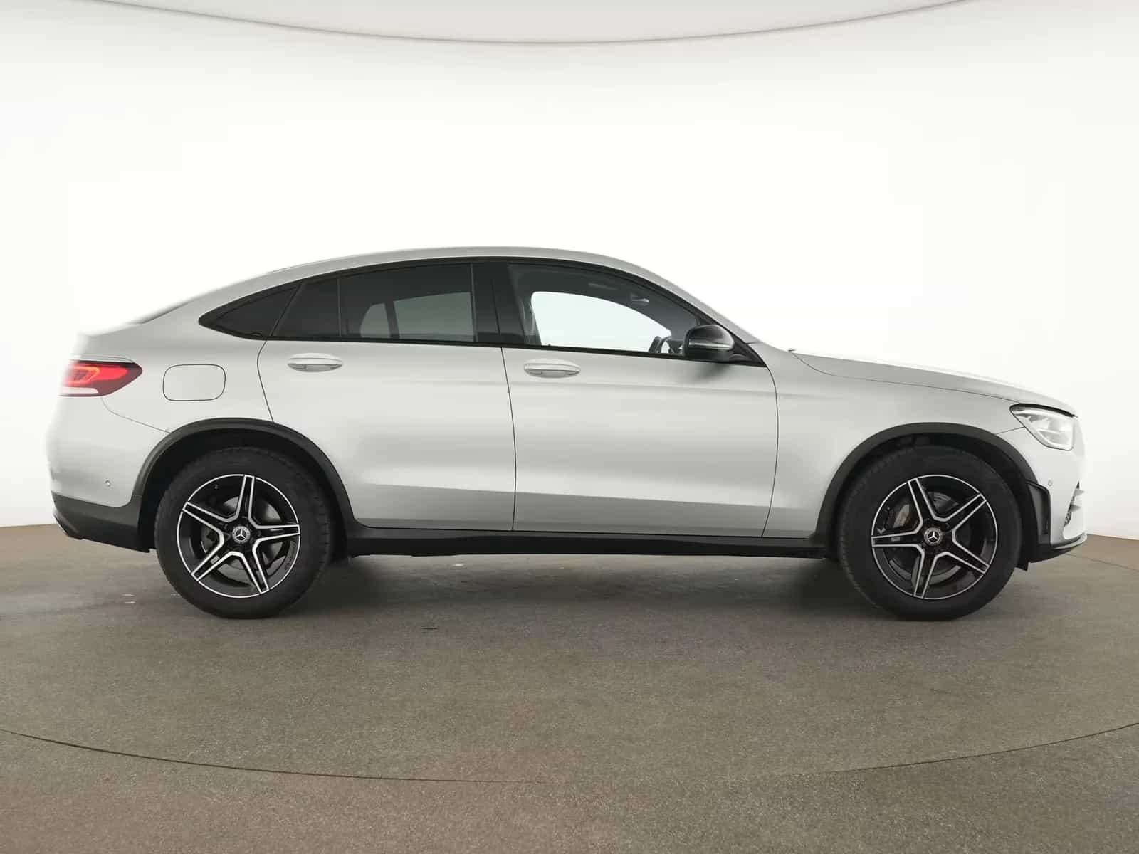 Mercedes-Benz GLC-Class 200 09/2020-photo-5