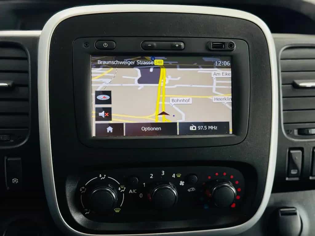 Opel Vivaro B L1 Behindertengerecht-Rampe 6+1 01/2016-photo-11