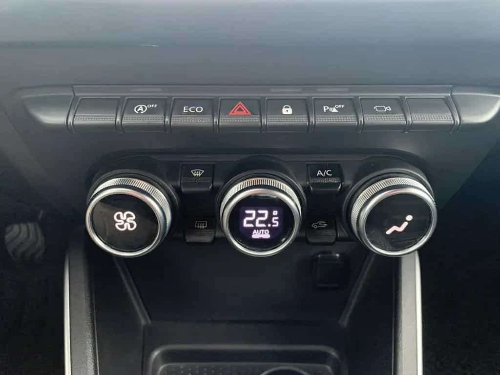 Dacia Duster ADVENTURE TCe 150 2WD AHK+NAVI+SHZ+TEMPO 12/2019-photo-31