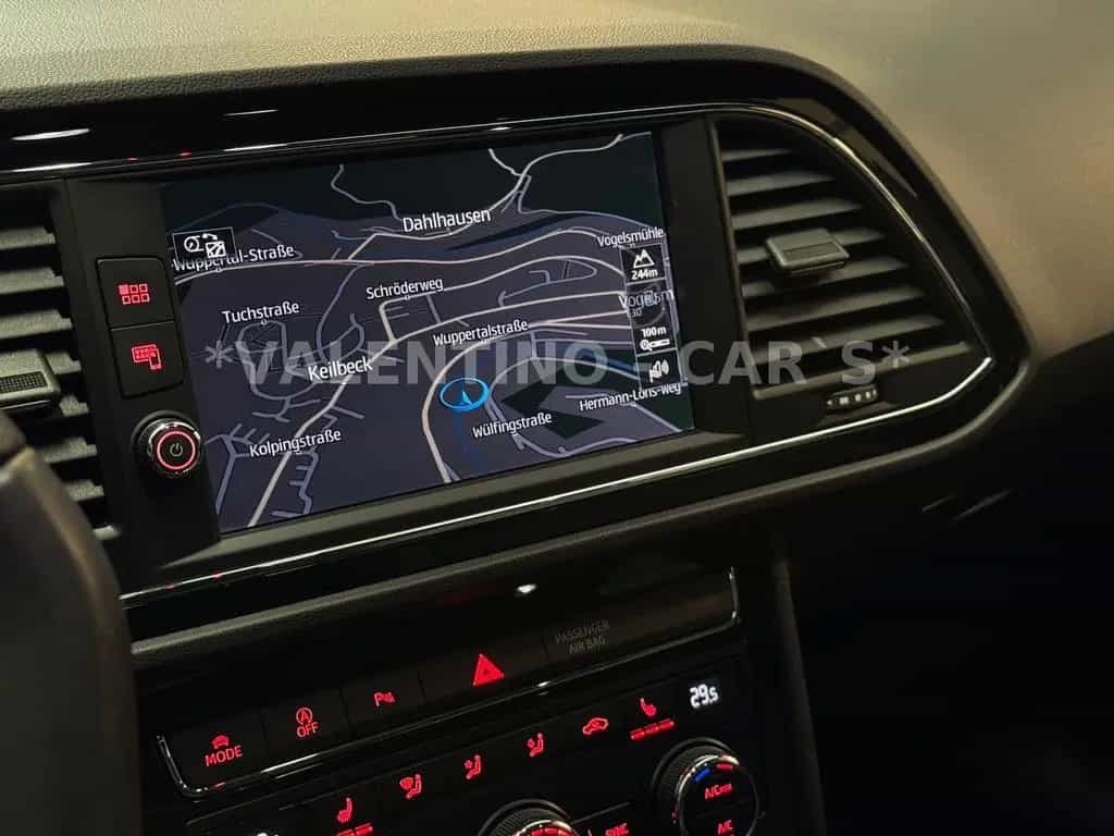 Seat Leon ST FR Virtual/Pano/Nav/ACC/Shz/PDC/Beats 09/2018-photo-20