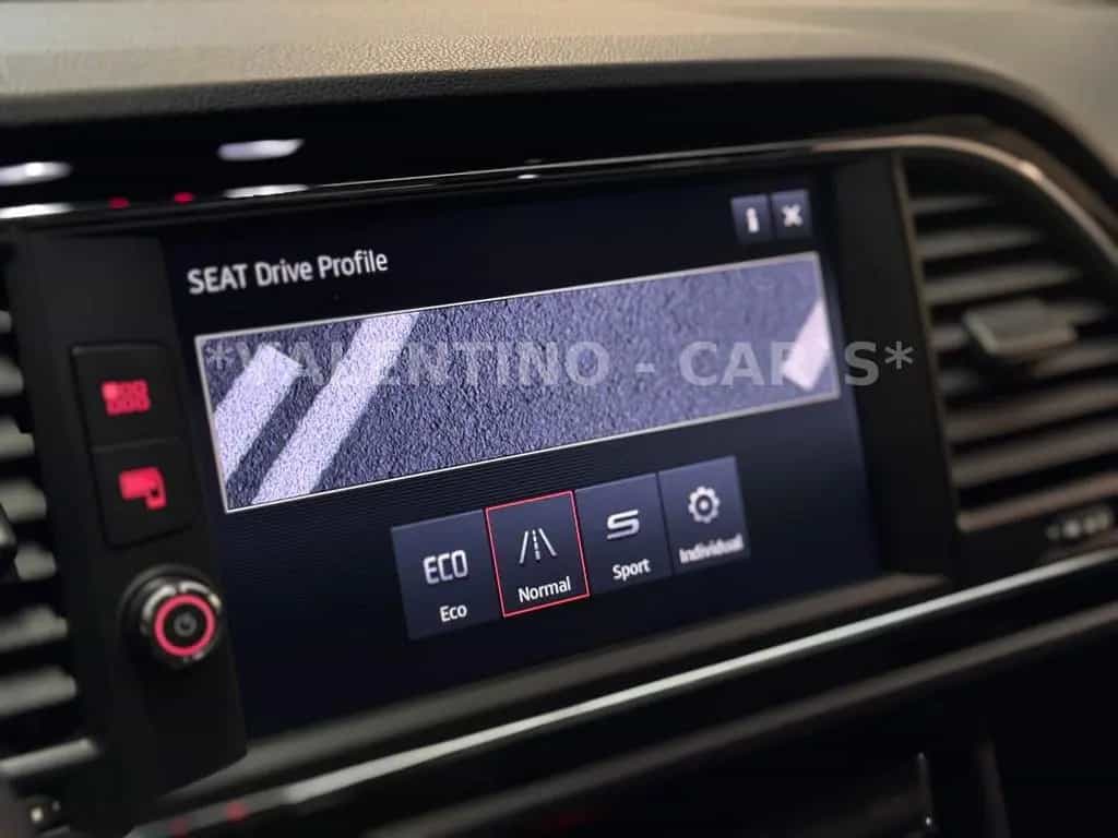 Seat Leon ST FR Virtual/Pano/Nav/ACC/Shz/PDC/Beats 09/2018-photo-22