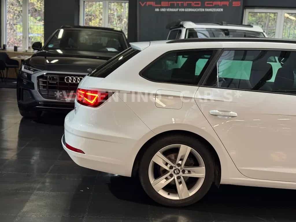 Seat Leon ST FR Virtual/Pano/Nav/ACC/Shz/PDC/Beats 09/2018-photo-31