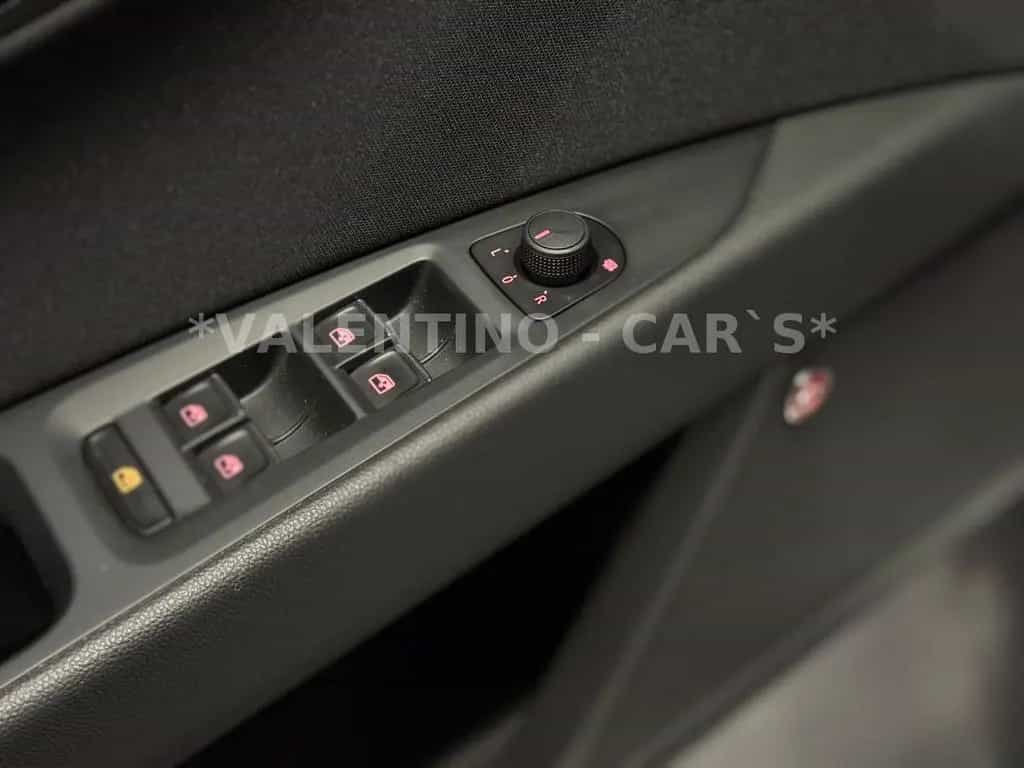 Seat Leon ST FR Virtual/Pano/Nav/ACC/Shz/PDC/Beats 09/2018-photo-43