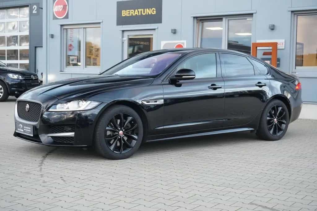 Jaguar XF 20d R-Sport*Xenon*Leder*Navi* 08/2017-photo-1