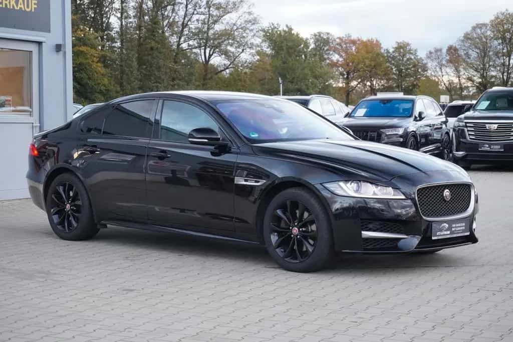 Jaguar XF 20d R-Sport*Xenon*Leder*Navi* 08/2017-photo-4