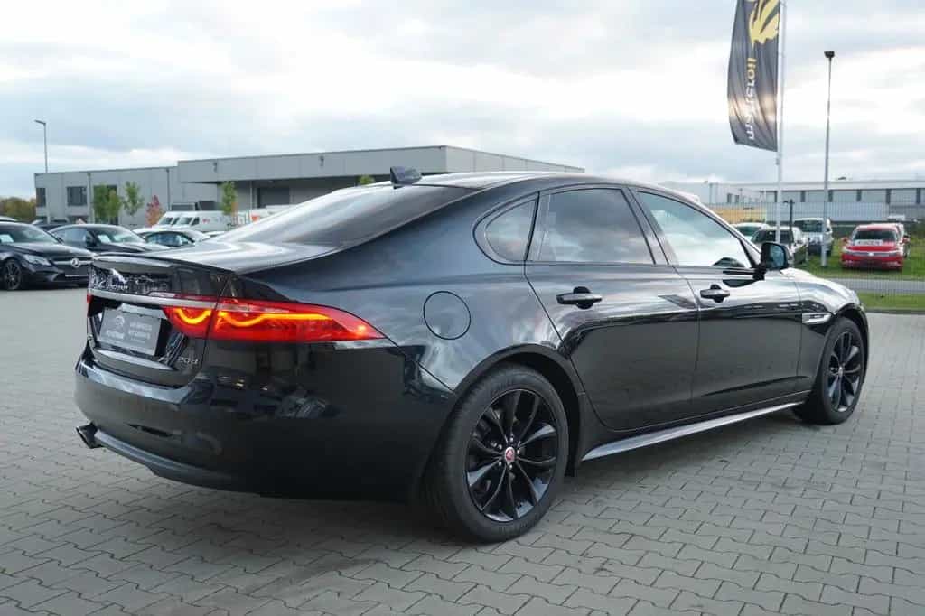 Jaguar XF 20d R-Sport*Xenon*Leder*Navi* 08/2017-photo-8