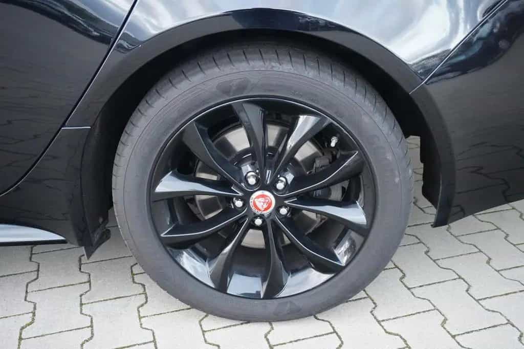 Jaguar XF 20d R-Sport*Xenon*Leder*Navi* 08/2017-photo-9