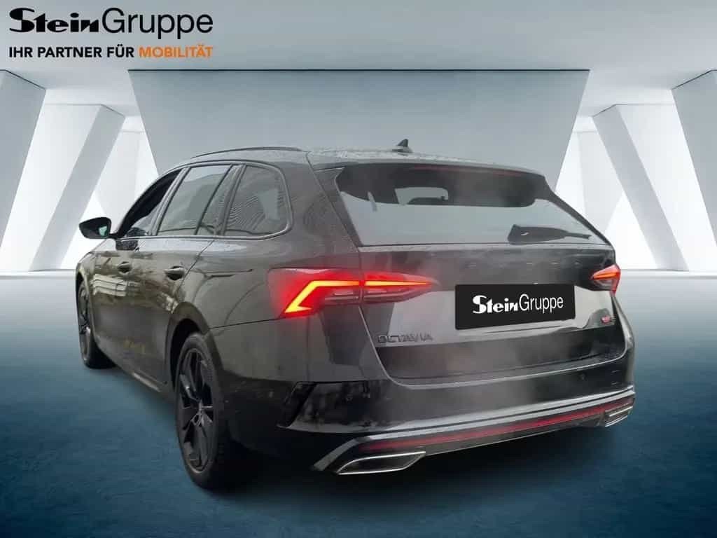 Skoda Octavia Combi RS APP+DAB+HUD+VIRT+ACC+LED+NAVI 09/2022-photo-1