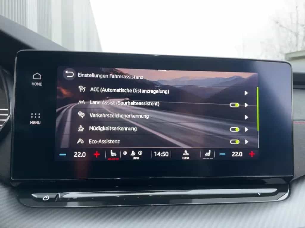 Skoda Octavia Combi RS APP+DAB+HUD+VIRT+ACC+LED+NAVI 09/2022-photo-18