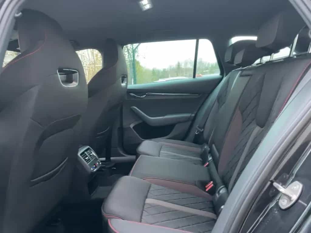 Skoda Octavia Combi RS APP+DAB+HUD+VIRT+ACC+LED+NAVI 09/2022-photo-6
