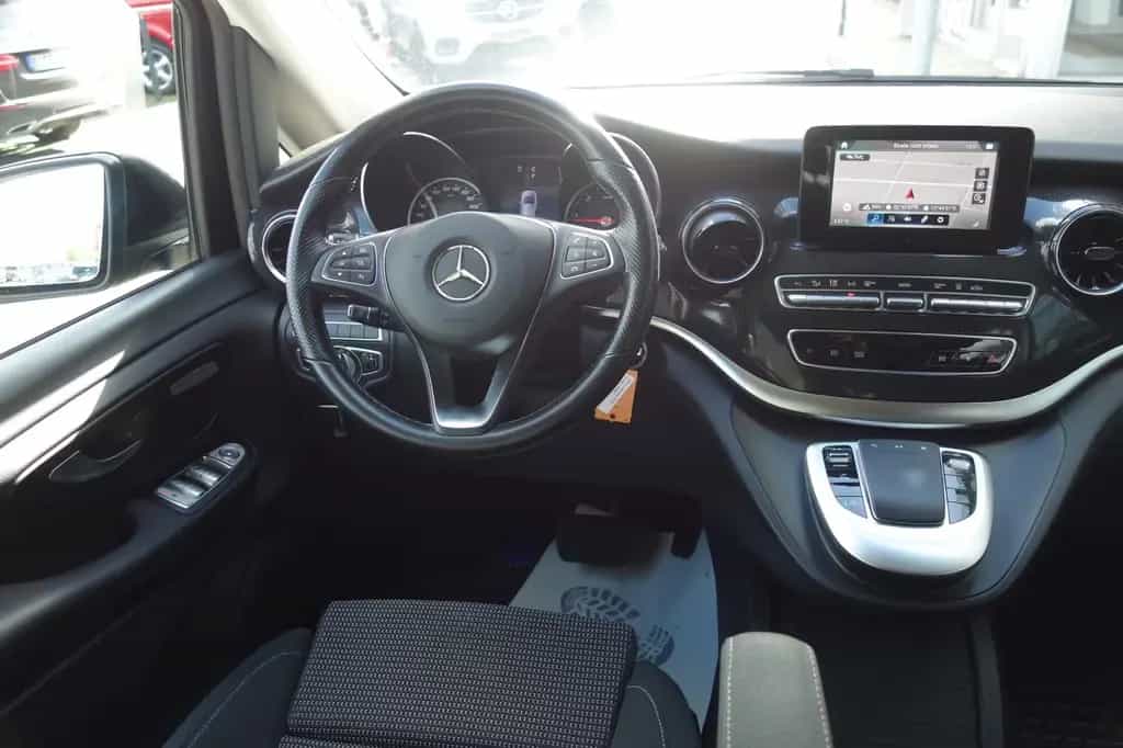 Mercedes-Benz V-Class 250 d LANG NIGHT AIRMATIC 2sTÜR/STDHZG/AHK/KAM 07/2022-photo-3