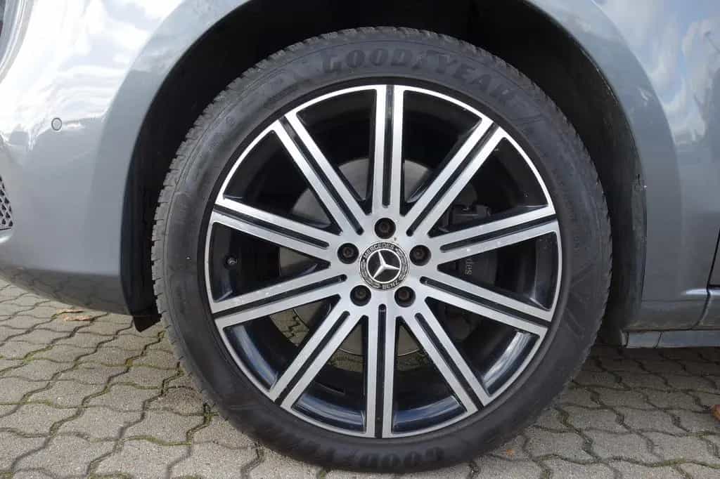 Mercedes-Benz V-Class 250 d LANG NIGHT AIRMATIC 2sTÜR/STDHZG/AHK/KAM 07/2022-photo-30