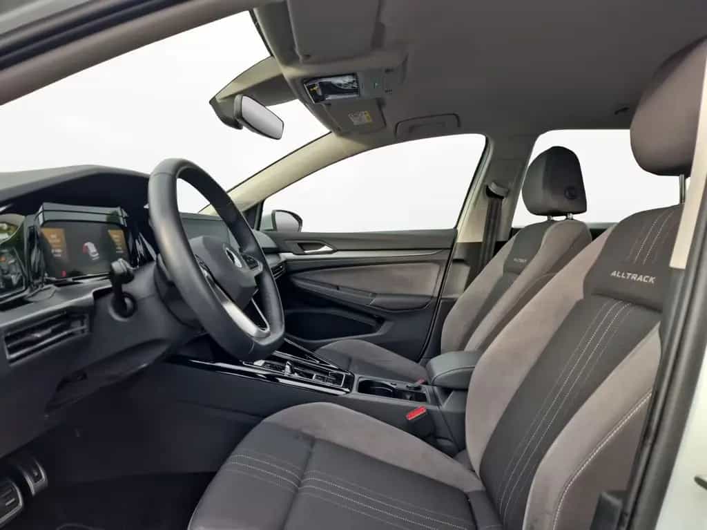 Volkswagen Golf VIII Variant 2.0 TDI Alltrack 4Motion SiHz 01/2023-photo-3