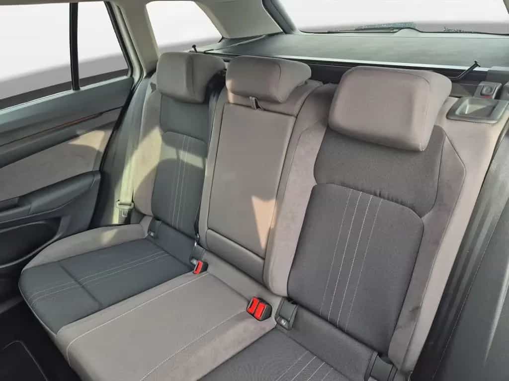 Volkswagen Golf VIII Variant 2.0 TDI Alltrack 4Motion SiHz 01/2023-photo-4