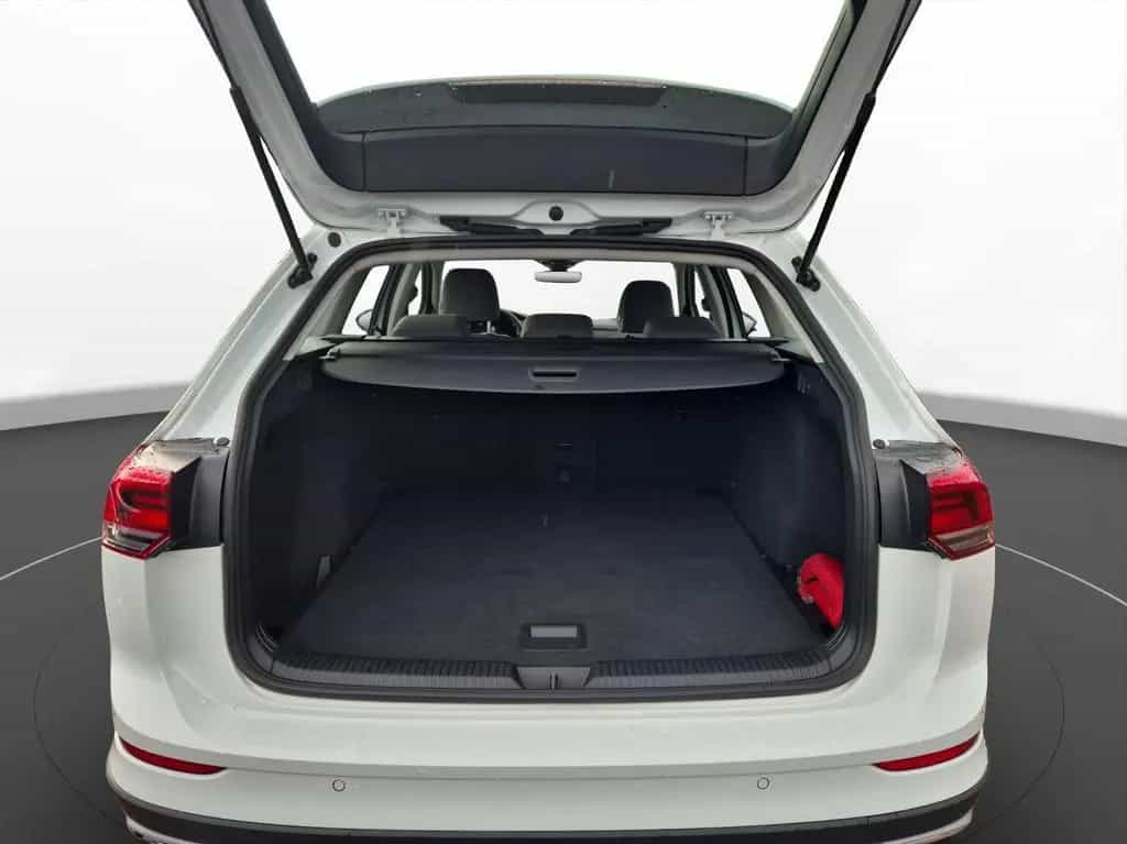 Volkswagen Golf VIII Variant 2.0 TDI Alltrack 4Motion SiHz 01/2023-photo-9