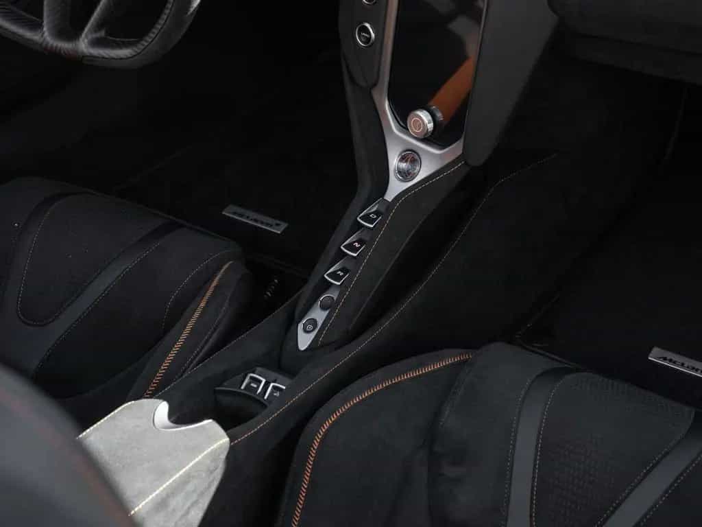McLaren 750S Spider | Carbon Exterior | Black Alcantara 05/2025-photo-26