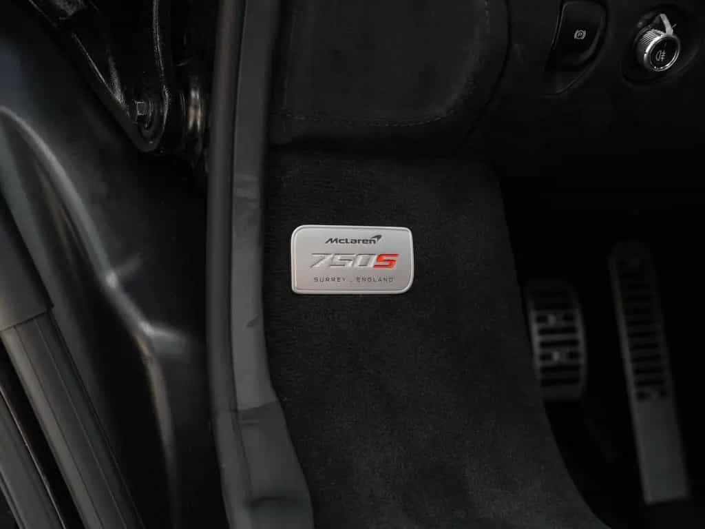 McLaren 750S Spider | Carbon Exterior | Black Alcantara 05/2025-photo-31