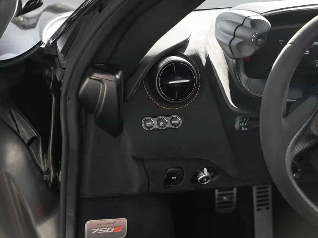 McLaren 750S Spider | Carbon Exterior | Black Alcantara 05/2025-photo-33