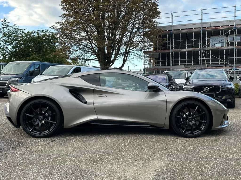 Lotus Emira 3.5 V6 Supercharged First Edition Garantie 12/2023-photo-3