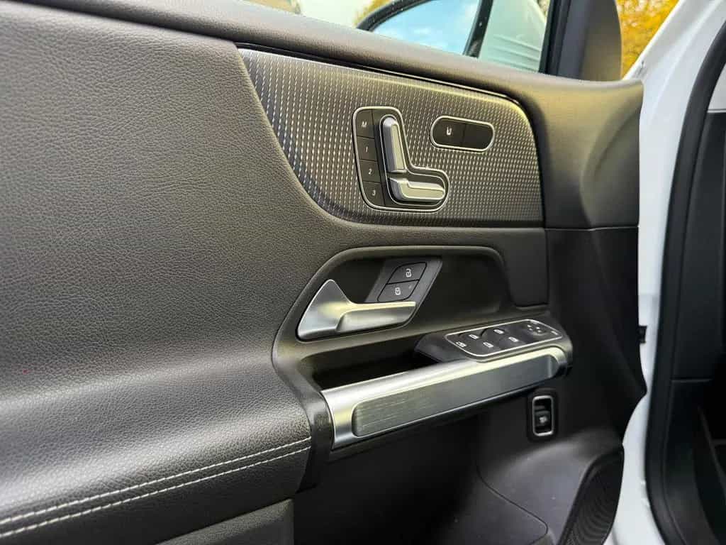 Mercedes-Benz GLB-Class 200 GLB 200 d*MEMORY*LED*CAM*CARPLAY* 12/2020-photo-22