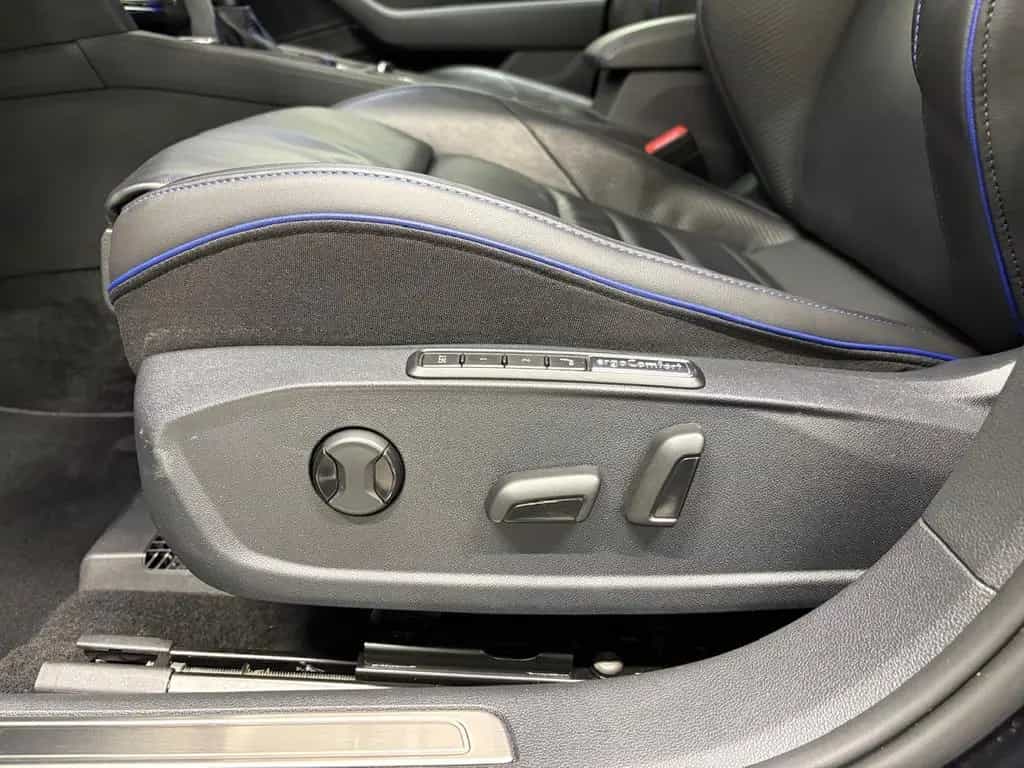 Volkswagen Arteon Shootingbrake R 4Motion 2.0 TSI DSG LEDER 08/2023-photo-30
