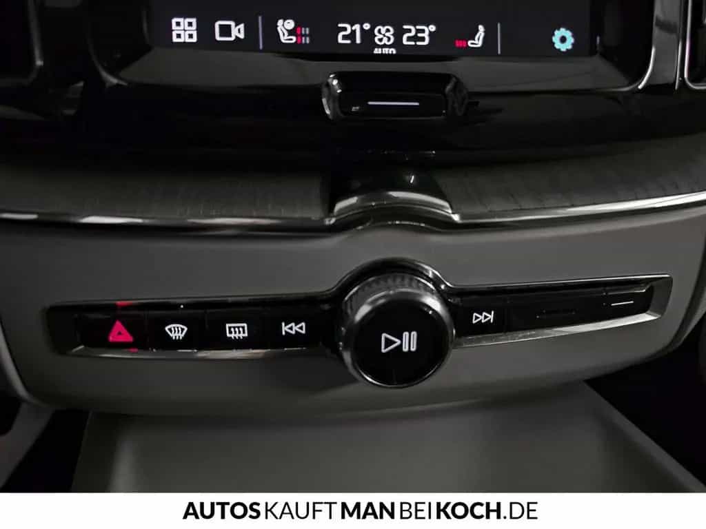 Volvo XC60 B4 Core 4xSHz LED Google LEDER PDC/CAM QI 10/2023-photo-26
