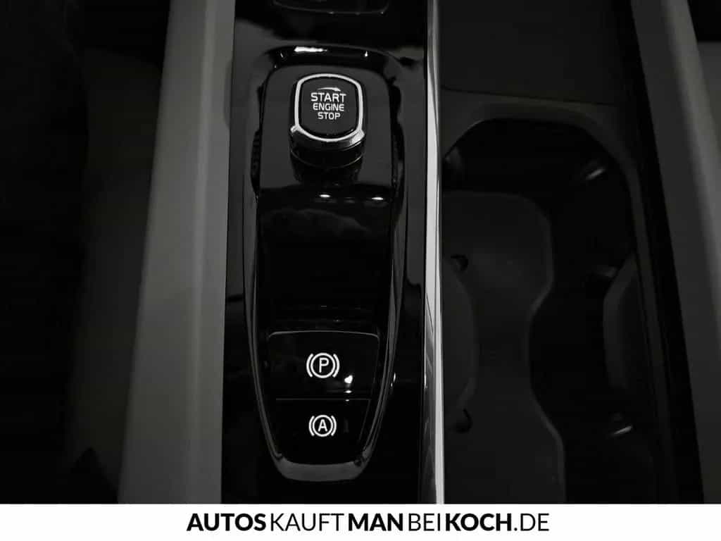 Volvo XC60 B4 Core 4xSHz LED Google LEDER PDC/CAM QI 10/2023-photo-30