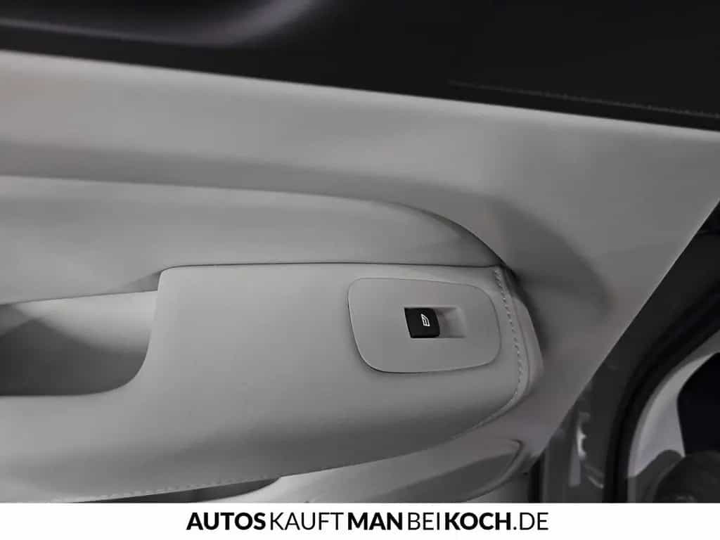 Volvo XC60 B4 Core 4xSHz LED Google LEDER PDC/CAM QI 10/2023-photo-32