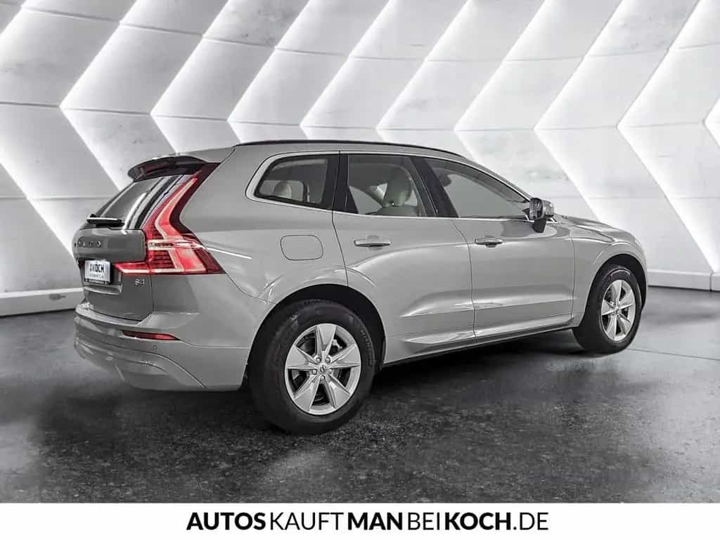 Volvo XC60 B4 Core 4xSHz LED Google LEDER PDC/CAM QI 10/2023-photo-4