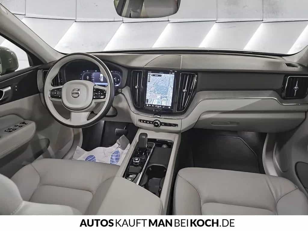 Volvo XC60 B4 Core 4xSHz LED Google LEDER PDC/CAM QI 10/2023-photo-8